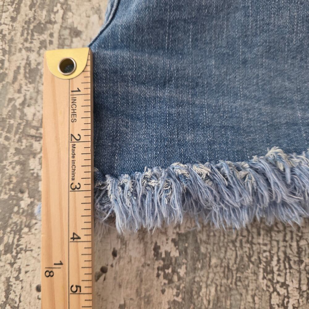 Yarn and Sea High Rise Distressed Cut Off Jean Shorts Women's Size 16 - Picture 7 of 7